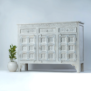 Gabinete Whitewash tallado - Product Image 1