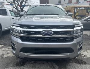 CONDITION SUPÉRIEURE UTILISÉE 2024 Ford Expedition - Product Image 1