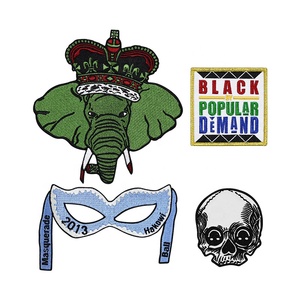 Écussons tissés vintage en forme de crâne d'éléphant et de cœur pour les marques de vêtements de mode - Couleurs personnalisées écologiques à coudre sur les chapeaux - Product Image 1