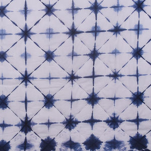 Housse de coussin personnalisable en coton 100% rouge impérial, motif floral moderne et élégant, imprimée à la main, anti-acariens, pour la maison - Product Image 5