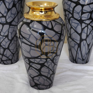 Jarrón de Flores de Hierro Hecho a Mano de Lujo, Metal Blanco y Negro con Relieve Dorado, Jarrón Decorativo Costero para Decoración del Hogar, Oficina u Hotel - Product Image 5