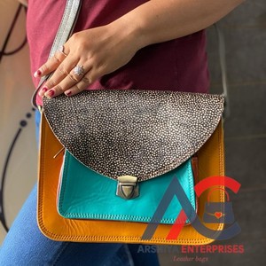 Bolso de mano de cuero auténtico para mujer, bandolera de hombro de piel reciclada multicolor - Product Image 1