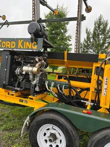 Livraison gratuite, processeur de bois king à vendre, 20, 30, 56 ch, diesel hydraulique, plateau tournant, convoyeur de 16 pieds, cabine avec chauffage, 513 heures - Product Image 4