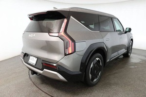 บิลด์มาตรฐานคอมฟี่ 2024 เกีย อีวี9 แลนด์ - Product Image 5
