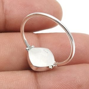 Bague en forme de coussin en onyx noir naturel pour fiançailles Bagues en argent sterling 925 faites à la main pour femmes et filles OEM - Product Image 5