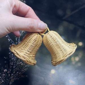 CLOCHE EN ROTIN FAIT MAIN VINTAGE | ORNEMENT D'ARBRE DE NOËL POUR LA DÉCORATION DE LA MAISON - Product Image 3