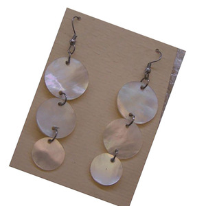 Pendientes de Concha Redondos Blancos, Joyería de Concha, Pendientes de Concha de Acero Inoxidable con Motivo de Concha, Pendientes de Concha de Acero Inoxidable con Motivo de Concha Blanca a la Moda - Product Image 3