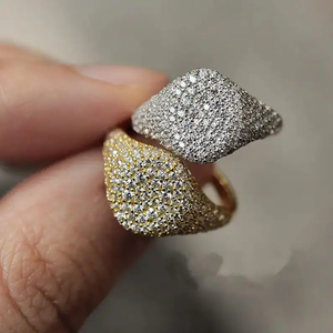 แหวนเงินทรงหรูหราไม่ซ้ำใคร ประดับเพชรโมอิสซาไนต์เต็มวง ดีไซน์แบบ Iced Out ปรับขนาดได้ สำหรับผู้หญิง เครื่องประดับสำหรับงานเลี้ยงค็อกเทล - Product Image 2