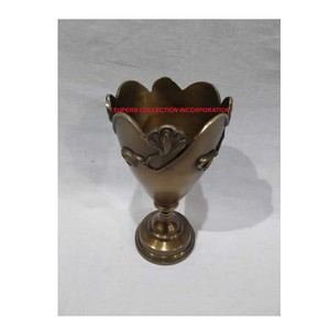 Cuenco de chocolates cuadrado en relieve moderno antiguo de lujo hecho a mano - Product Image 3
