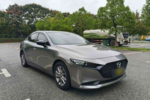 Auto Usado de Segunda Mano, Mazda 3 Axela 2021, 1.5L, Automático, Edición Zhiyue, Gasolina, Volante a la Izquierda, Asientos de Cuero, Llantas R21, Ligero - Product Image 5