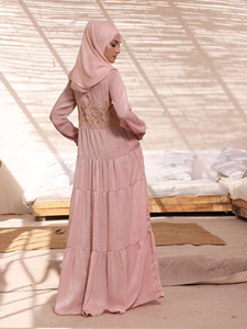 Abaya pour femmes à des prix abordables pour des vêtements décontractés 2025 Nouvelle abaya pour femmes au design tendance fabriquée en usine avec toutes les tailles disponibles - Product Image 2