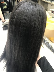 Vente en gros de perruque de fermeture de cheveux 100% humains Remy Kinky Styles Variété d'options de couleur brute du Vietnam - Product Image 5