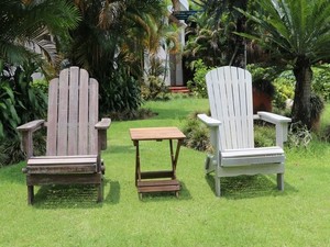 Muebles de hotel modernos resina resistente a la intemperie silla Adirondack plegable asientos de madera de acacia para patio al aire libre cubierta jardín hoteles - Product Image 3