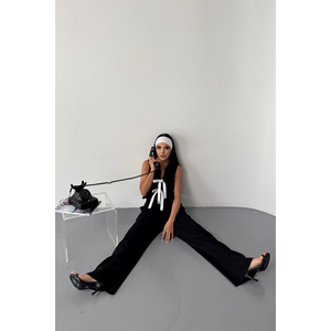 Conjunto de Blusa y Pantalón Negro para Mujer GOFRE con Detalle de Lazo - Product Image 3