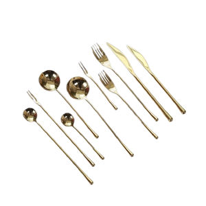 Modern American Inspired Handcrafted Cutlery Set with <b>Ornate</b> Twisted Handles 5 Pcs High-Quality <b>Mirrored</b> Steel Flatware Sets - Product Image 3