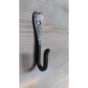 Magnifiques crochets porte-clés en fer forgé à la main avec des motifs vintage élégants pour un décor pratique et élégant - Product Image 1