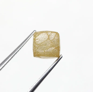 4.86 Ct. Diamante en Bruto Natural Amarillo en Forma de Cubo, Piedra Suelta Sin Cortar, RAREDIAMOND, Joyería Personalizada, Macle en Bruto Único Hecho a Mano para Joyería - Product Image 6