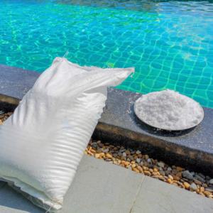 Sel de piscine haute pureté 99,9 % pour le traitement de l'eau des piscines, certifié ISO 9001 et Halal - Product Image 4