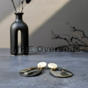 Boucles d'oreilles en corne naturelle authentique |   Bijoux de mode faits à la main, légers et écologiques pour femmes et filles |    Fabriqué par NHE Overseas - Product Image 3