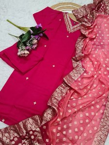 Salwar Kameez Duppata traditionnel pour femmes en viscose pure Reyon avec broderie et imprimé, séchage rapide - Product Image 4