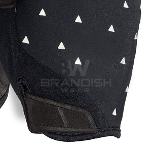 Último diseño de guantes de ciclismo transpirables OEM servicio al por mayor tasa de medio dedo guantes de ciclismo hechos en Pakistán - Product Image 4