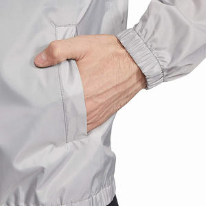 Chaquetas Impermeables Personalizadas Color Gris con Cremallera y Capucha Reflectantes, Plegables, Cómodas y Cortavientos - Product Image 5