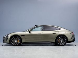 Auto Usado 2024 Xiao-mi Su7 Max, Deportivo Eléctrico, Emisión Euro IV, 50k-75k Millas, Sedán de 5 Plazas, Alta Velocidad 210km/h, Nueva Energía - Product Image 4