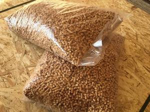 Serrín ENplus A2 de 6 mm de Calidad Premium para Venta al por Mayor OEM, 0.1% Ceniza, 1% Humedad, 0.1J Calorífico, 0.2 Calorífico por Unidad de Peso, Combustión Limpia para Calefacción - Product Image 5