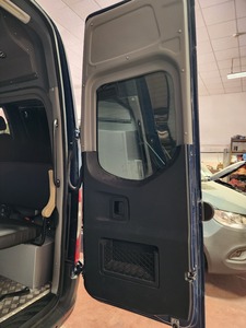 Juego de Molduras Interiores Duraderas de ABS SPRINTER L2H2 con Decoración+Protección para MINIBUSES, AUTOCARAVANAS, AUTOBUSES Sin PUERTA CORREDIZA - Product Image 4