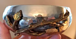 Bol en métal de luxe fini à la main, décoration d'intérieur design, bol d'accentuation avec base polie, en vente, plaqué par Zahid Exports, sûr - Product Image 2