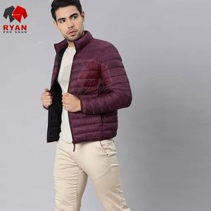 Doudoune d'hiver décontractée pour hommes avec fermeture à glissière à col montant Option logo personnalisé couleur unie - Product Image 1