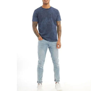 เสื้อยืดแขนสั้นผ้าซักกรดสำหรับผู้ชายเสื้อซักกรดสำหรับผู้ชายเสื้อผ้าลำลองออกแบบโลโก้ได้ตามต้องการ - Product Image 4