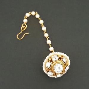 Apurva 1504107 Perle Borla Maang Tikka Perles élégantes Bijoux en pierre - Product Image 1