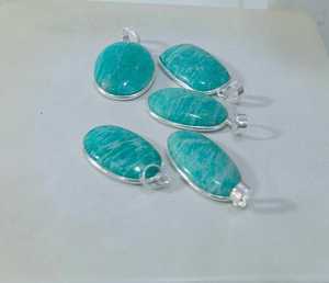 Colgante de múltiples piedras preciosas de Plata de Ley 925, hecho a mano collar con colgante de plata, joyería de piedra curativa colorida - Product Image 1
