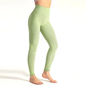 Desain celana Yoga legging Gym kompresi pinggang tinggi dengan saku kustom pakaian olahraga wanita bermerek Anda
