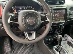 Jeep Renegade 2024 d'occasion propre - Product Image 3