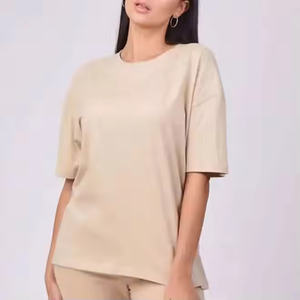 เสื้อยืดผู้หญิงน้ำหนักเบาแขนสั้นไหล่ตกเสื้อยืดสไตล์ล่าสุด - Product Image 3