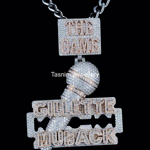 Joyería Cristiana Hip Hop Unisex GILLETTE de la Mejor Calidad, Personalizada en Plata de Ley 925 con Baño de Oro de 10K y Moissanita Corte Baguette para Fiesta - Product Image 3