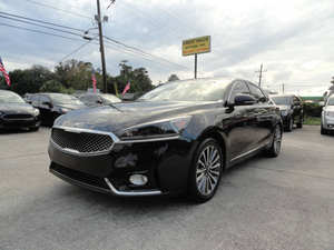 Meilleur prix de gros abordable K I Cadenza Premium Berline 4 portes d'occasion à vendre Automatique Turbo Traction avant Sièges en cuir Pneus R17 Éclairage - Product Image 2