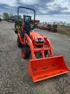 Tractor Compacto Kubota BX-23S Usado con Tracción en las 4 Ruedas, Diésel, Agrícola, con Cargador y Retroexcavadora |   Mini Tractor Compacto Utilitario Kubota BX-23S 4x4 - Product Image 3