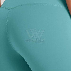 Legging de yoga personnalisé en polyester à taille élastique Legging léger de style unique pour femmes - Product Image 5