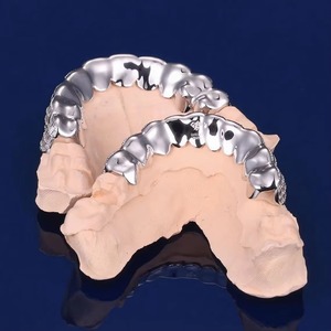 La plupart des ventes Bling Lab Grown Diamond Grillz Set pour les dents Fashion Jewelry Hip Hop Style pour garçons filles avec Custom Fit Design - Product Image 4