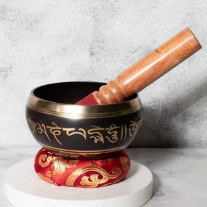 Cuenco para cantar de diseñador negro completo, artesanía de Metal hecha a mano, atractivo con palo de madera para meditación, cuenco para cantar con tamaño personalizado - Product Image 6