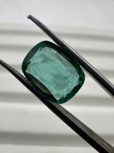 Vert bleuâtre haute qualité 4 carats Transparent naturel émeraude zambienne pierre précieuse en vrac de pierre précieuse en vrac émeraude naturelle - Product Image 5