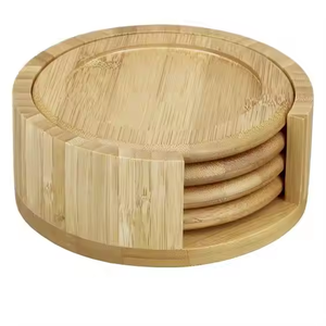 Ensemble de dessous-de-verre en bois artisanal, élégant, durable et écologique, dessous-de-verre en noyer par crescent crafts - Product Image 2