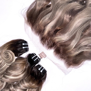 Extensiones de Cabello Natural de Alta Calidad con Mechas Ombre Onduladas y Frontal para Hacer Pelucas - Product Image 2