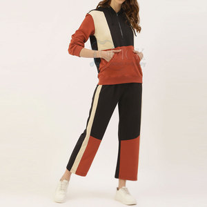 Trajes Deportivos para Mujer de Alta Calidad, Venta Caliente, Corte Regular, Invierno, con Capucha, Casual, Hecho en Pakistán, Poliéster/Algodón - Product Image 1