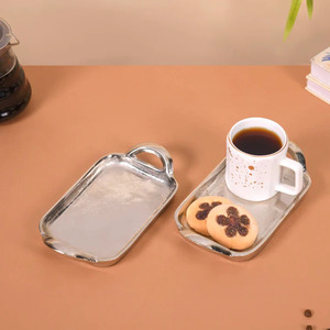 Plateau de service de meilleure qualité en acier laiton et métal avec finition plaquée argent brillant Plateau de conception pour vaisselle Design décoratif - Product Image 1