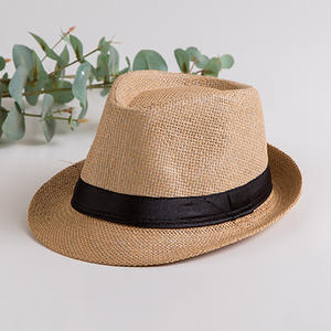 Chapeau rond élégant en matériau doux parfait pour les promenades en plein air jours de plage événements décontractés et la mode quotidienne - Product Image 1