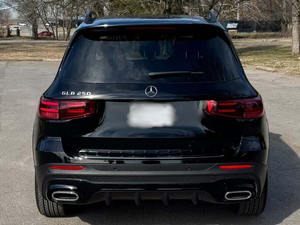 GLB 250 FWD 2024 Negro Usado, Asientos de Cuero, Volante a la Izquierda, Bluetooth, Navegación, Techo Solar, Tercera Fila de Asientos - Product Image 6